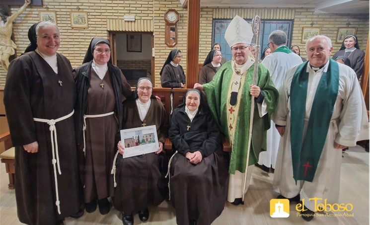 Las monjas Clarisas se despiden de El Toboso.