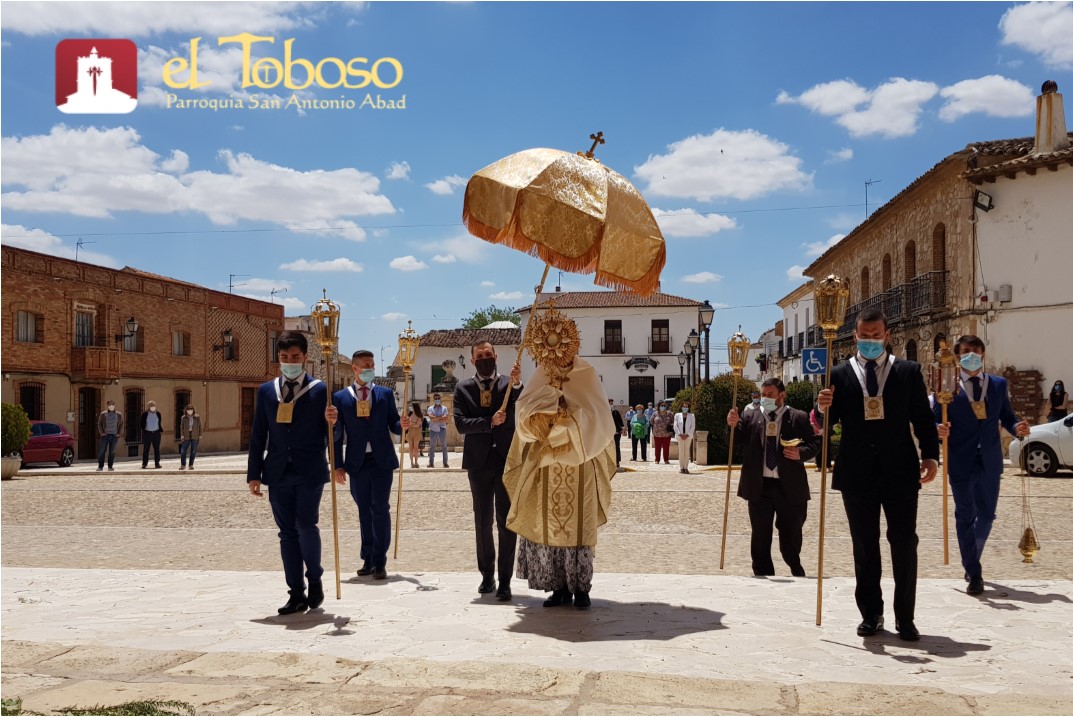 Celebración de un «íntimo y espiritual Corpus Christi 2020» en la Parroquia de El Toboso